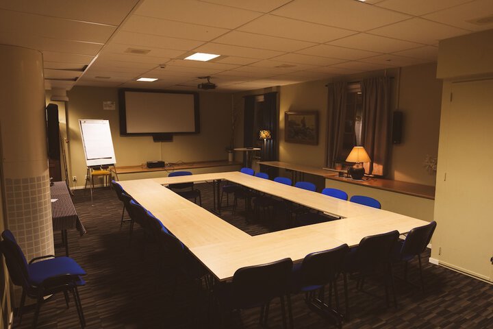 Meeting 33 of 40