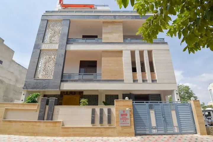 OYO 45329 Hotel Shreemaya