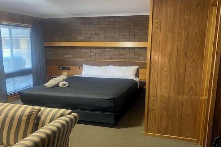 Room 30 of 75