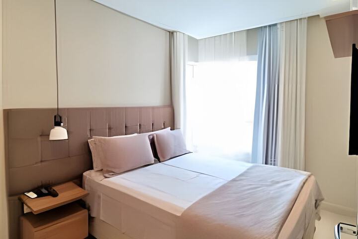 Room 13 of 121