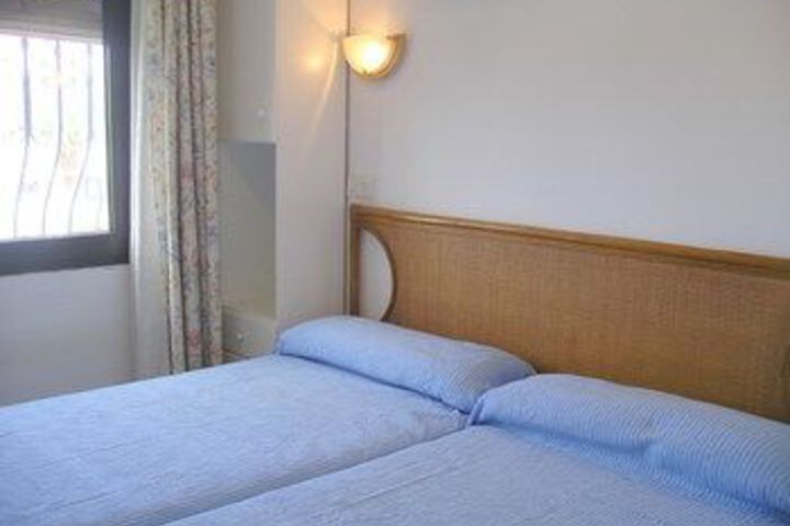 Room 3 of 13