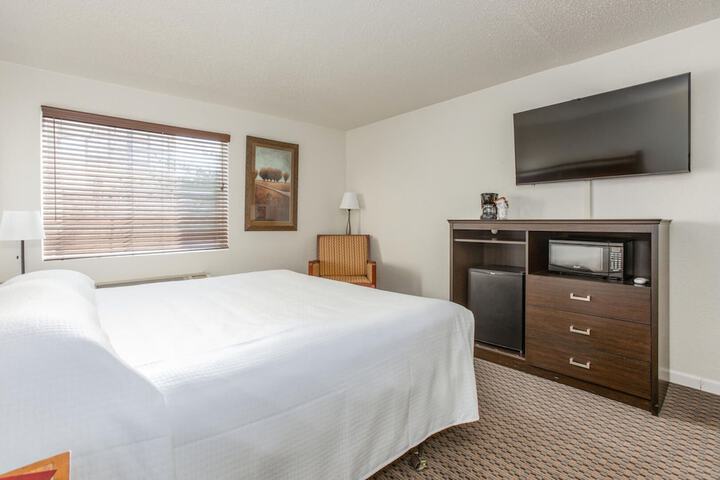 Room 5 of 24