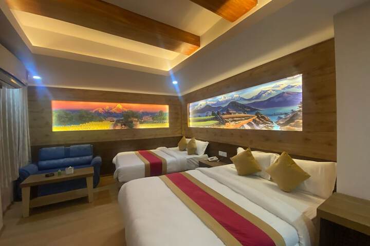 Room 9 of 14
