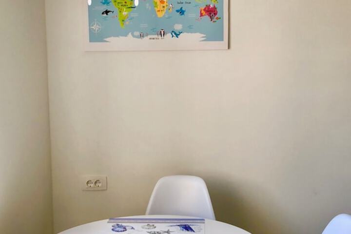 Room 17 of 60