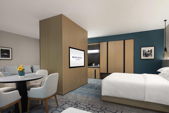 Room 20 of 35