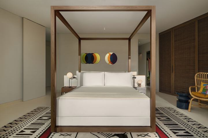 Room 16 of 92