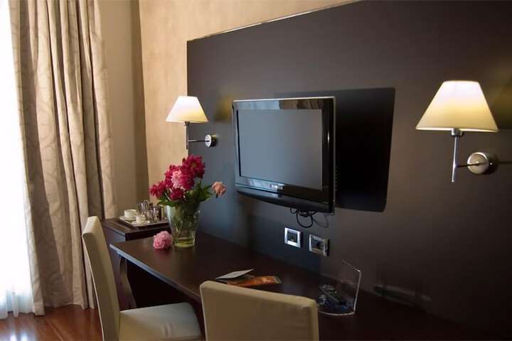 Room amenity