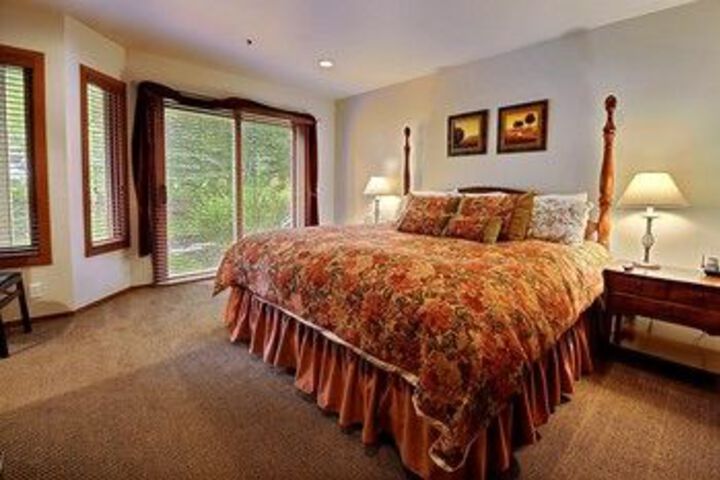 Room 16 of 32
