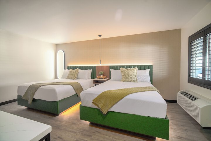 Room 19 of 29