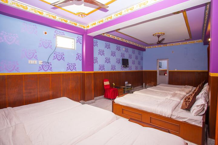 Room 24 of 26