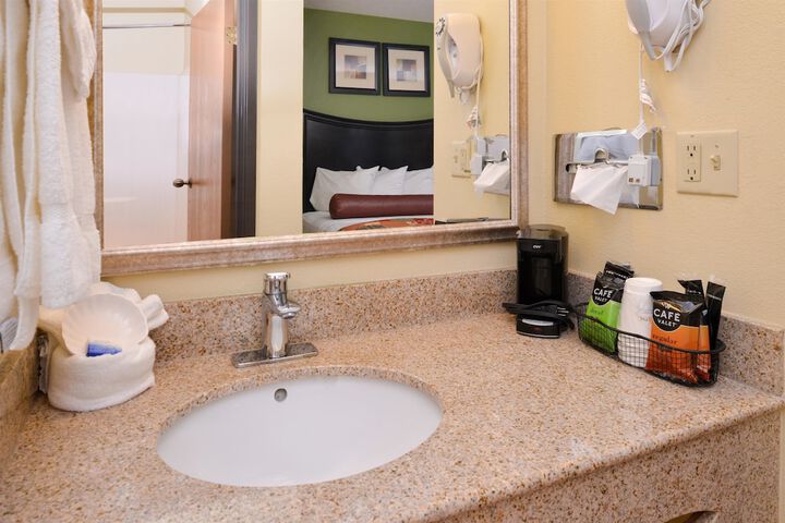 Bathroom sink