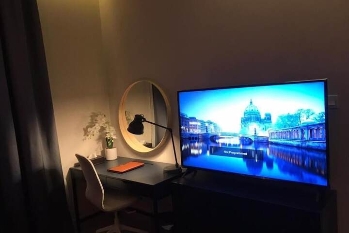 Room 6 of 29