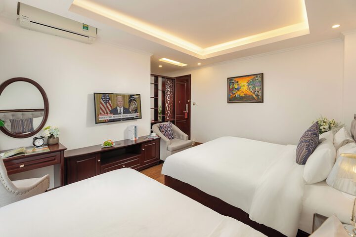 Room 18 of 94