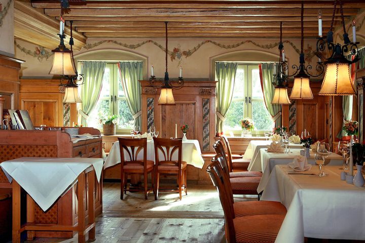 Dining 147 of 233