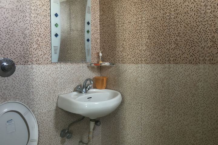 Room 20 of 27