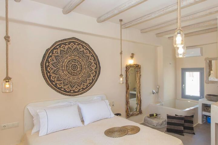 Room 4 of 46