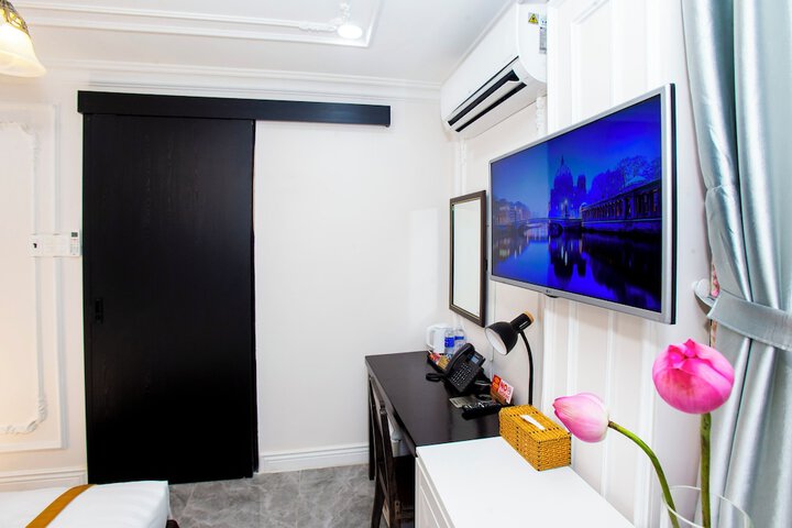 Room 97 of 307