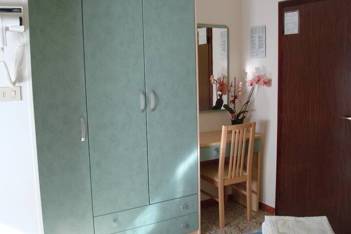 Room 14 of 56