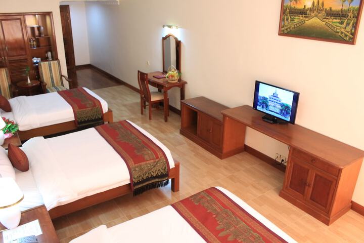 Room 17 of 53