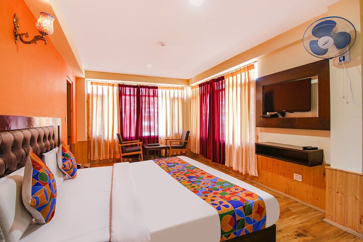 Room 18 of 33