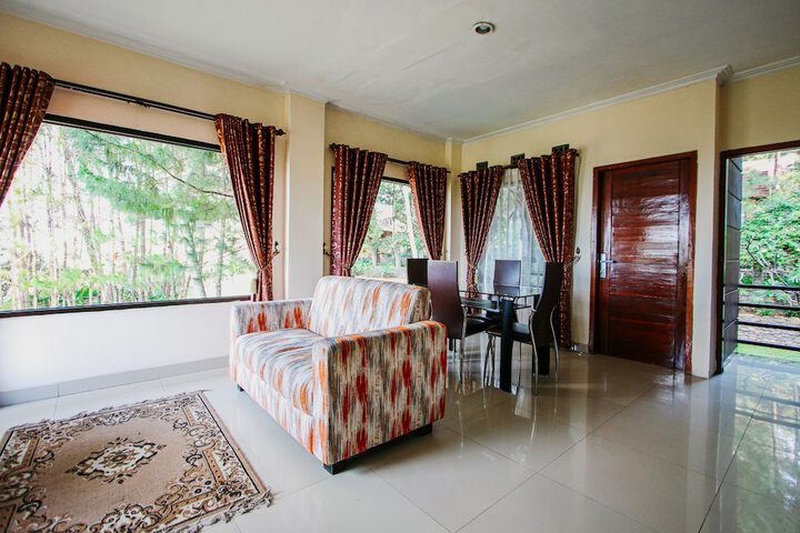 Room 76 of 184