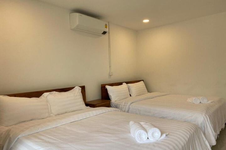 Room 18 of 67