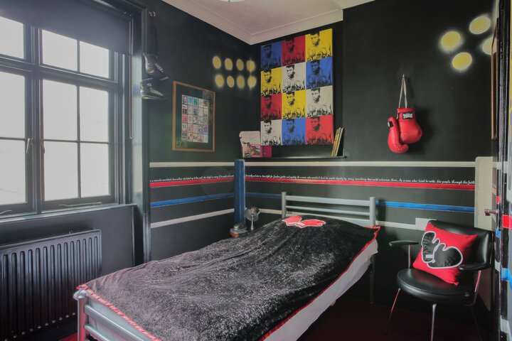 Room 132 of 272