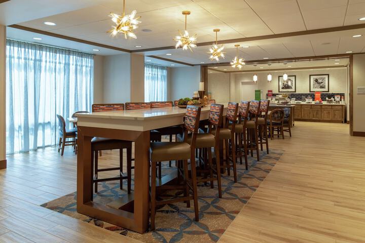 Breakfast area