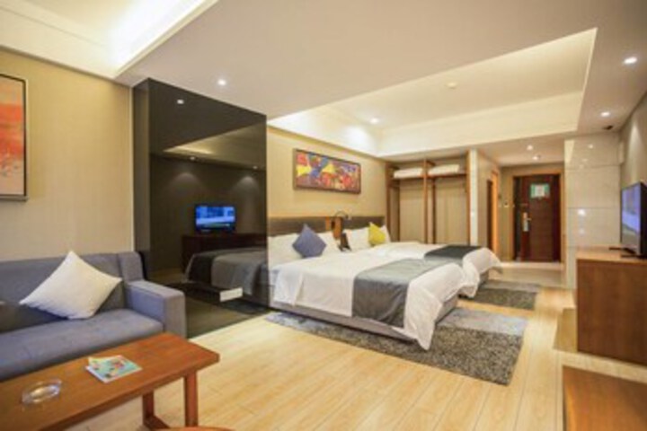 Room 16 of 70
