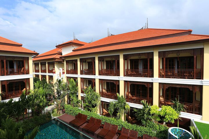 Hotel 66 of 68