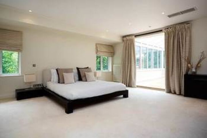 Room 9 of 43