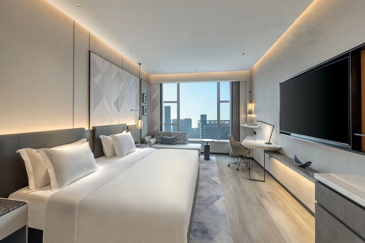 Room 18 of 72
