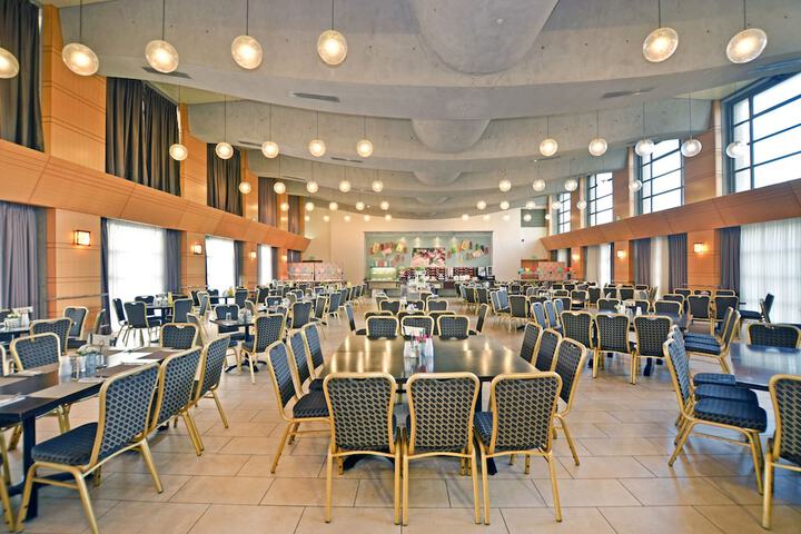 Dining Photos