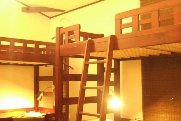 Room 5 of 30