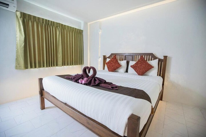 Room 15 of 115