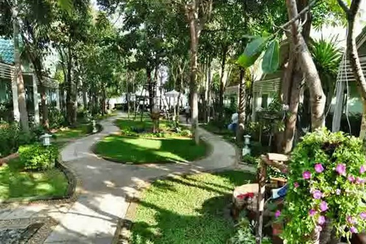 Property Grounds 21 of 31