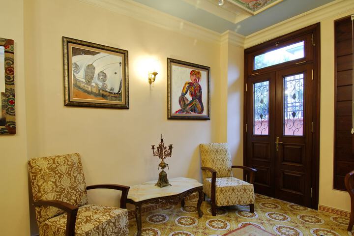Room 17 of 50