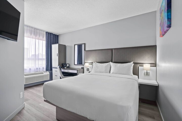 Room 30 of 70