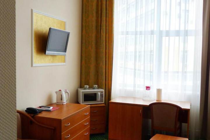 Room 15 of 43