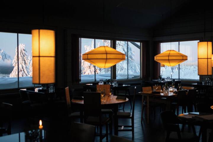 Dining 61 of 82