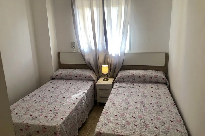 Room 5 of 17