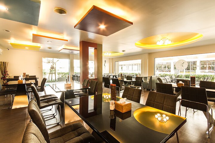 Dining Photos