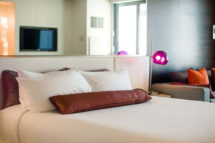 Room 4 of 44