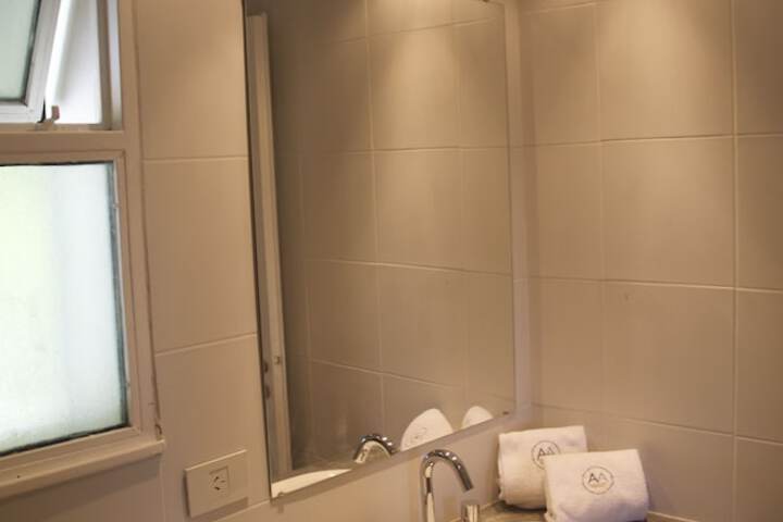 Room 25 of 79