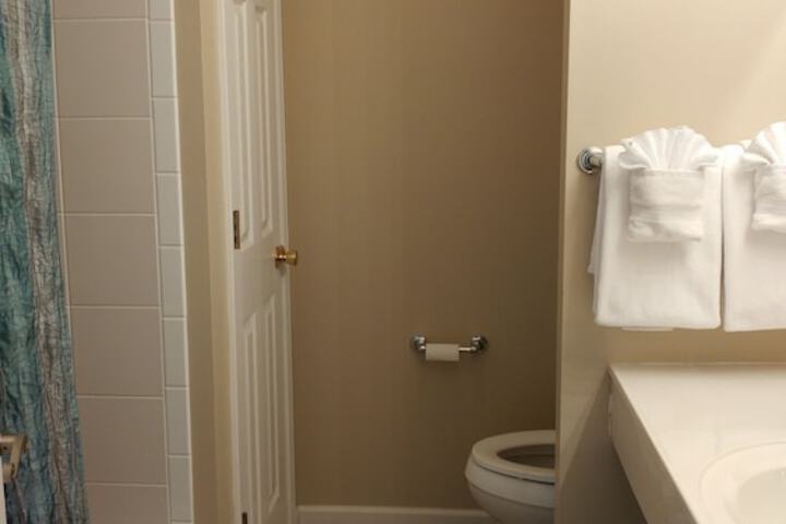 Room 21 of 35