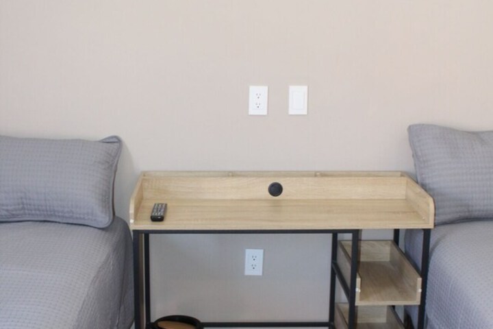 Room 11 of 27
