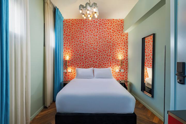 Room 17 of 64
