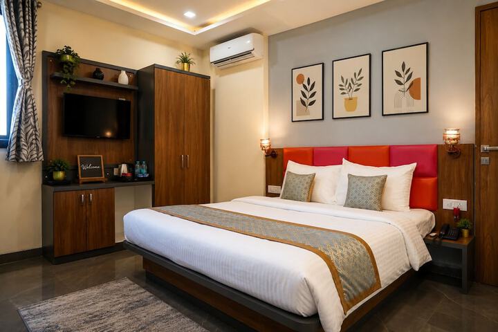 Room 5 of 19