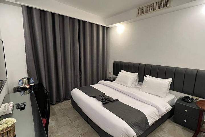 Room 10 of 59