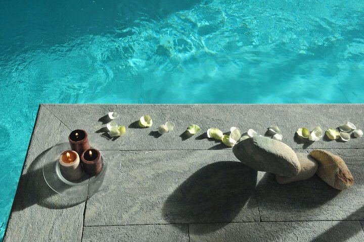 Pool 16 of 33